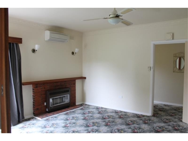53 Adelaide Road, Millicent SA 5280