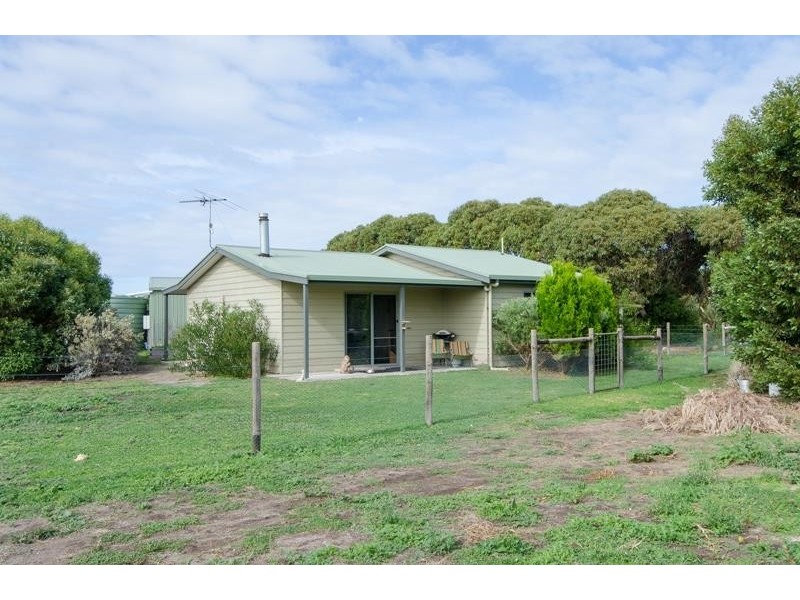 33 Muggleton Drive, Beachport SA 5280