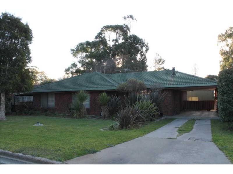 17 Campbell Street, Millicent SA 5280