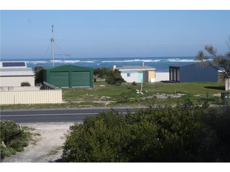 135 Pelican Point Road, Pelican Point SA 5291