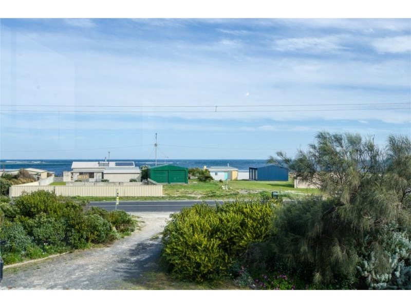 135 Pelican Point Road, Pelican Point SA 5291