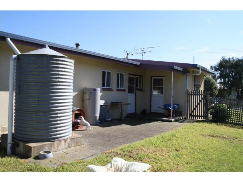 12 Neilson Street, Penola SA 5277
