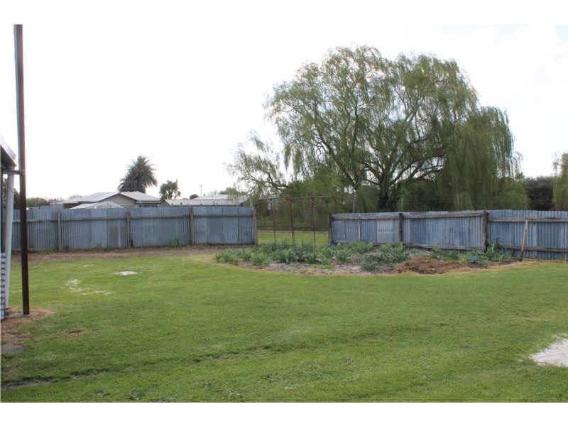 24 Williams Road, Millicent SA 5280