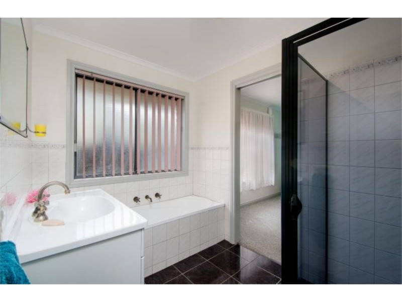 16 Arthur Street, Tarpeena SA 5277