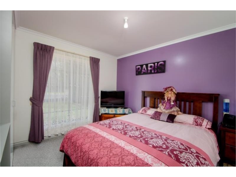 16 Arthur Street, Tarpeena SA 5277