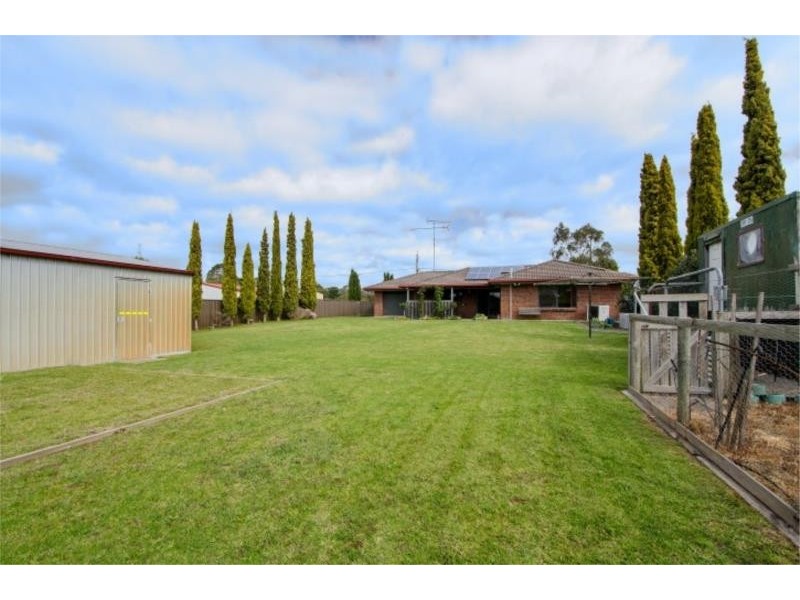16 Arthur Street, Tarpeena SA 5277