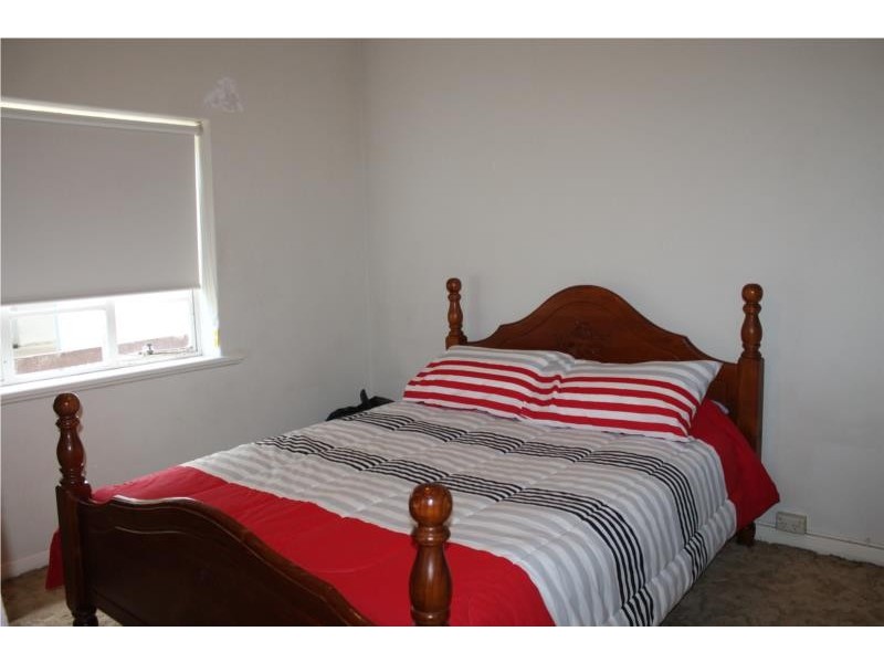 35 Adelaide Road, Millicent SA 5280