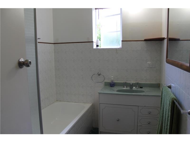 35 Adelaide Road, Millicent SA 5280