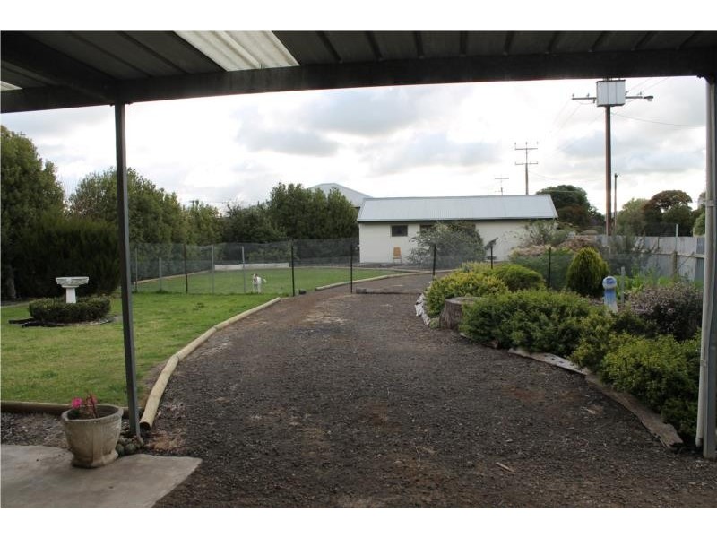 35 Adelaide Road, Millicent SA 5280
