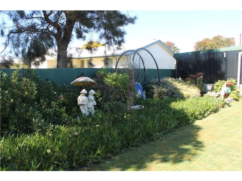 18 Alleyn Street, Millicent SA 5280