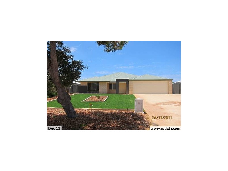 14 Howitzer Turn, Byford WA 6122