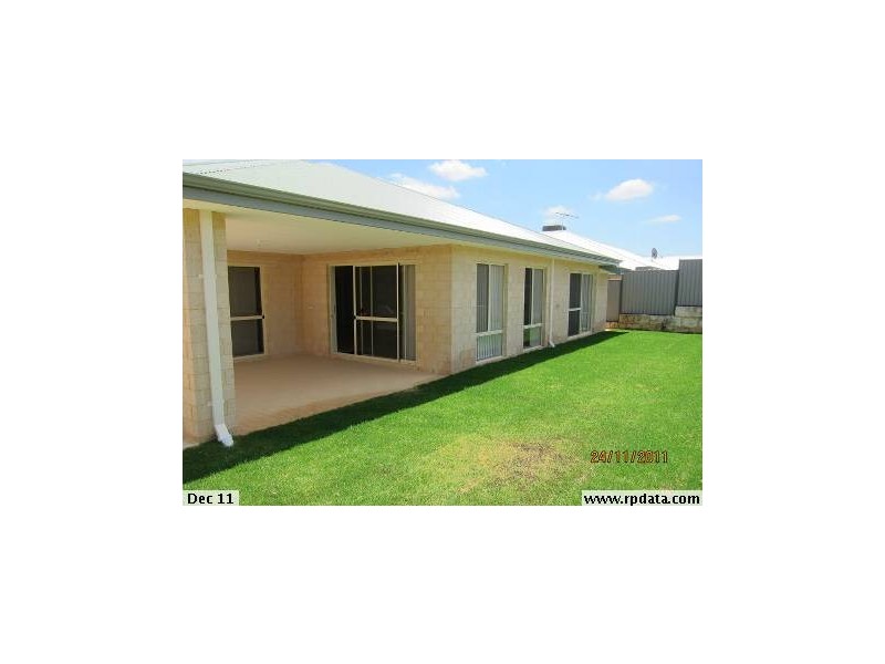 14 Howitzer Turn, Byford WA 6122