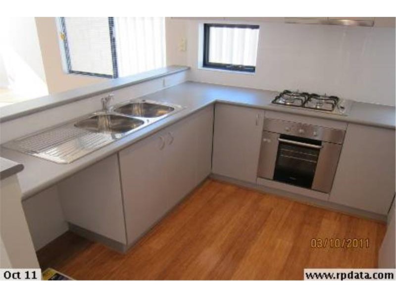 7/30/32 Gibbs, East Cannington WA 6107