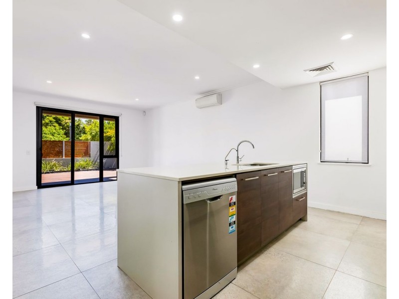 9 Charnley Gardens, Burswood WA 6100