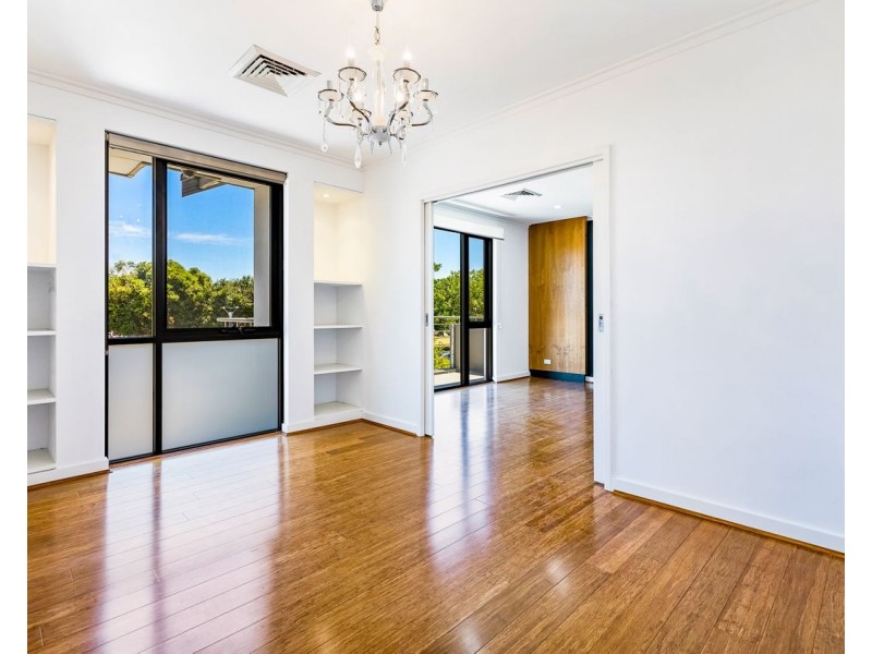 9 Charnley Gardens, Burswood WA 6100