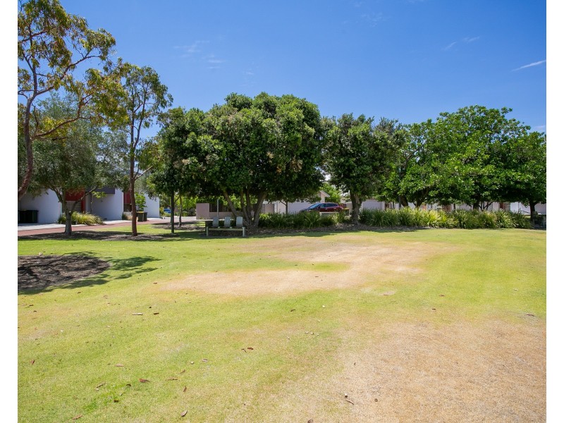 9 Charnley Gardens, Burswood WA 6100