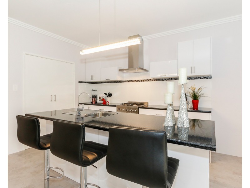 174 Walter Road East, Eden Hill WA 6054