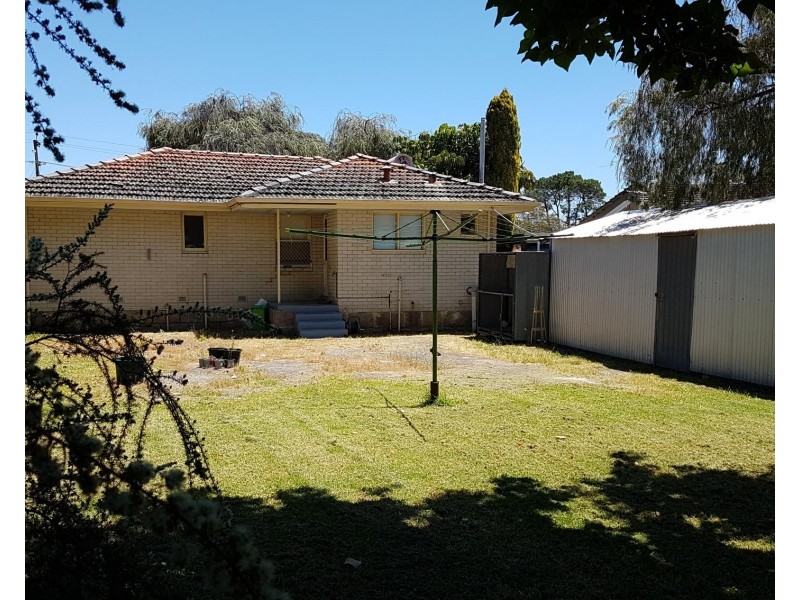 74 Sturtridge Road, Lockridge WA 6054