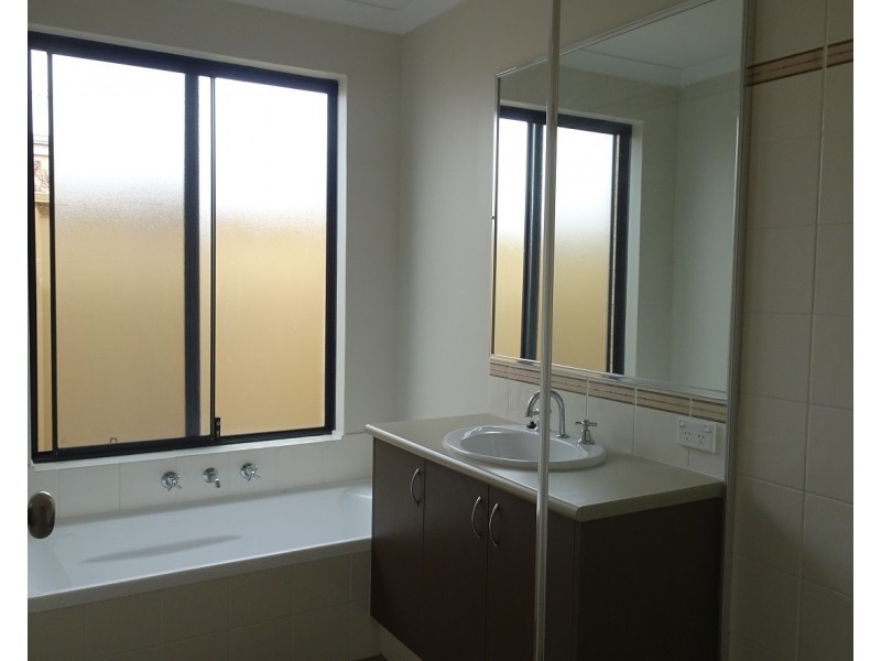 28a Eastdene Circle, Nollamara WA 6061