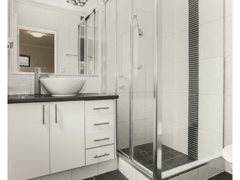 B/16B Gretham Road, Westminster WA 6061