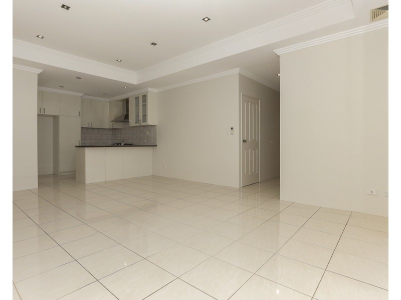 B/16B Gretham Road, Westminster WA 6061