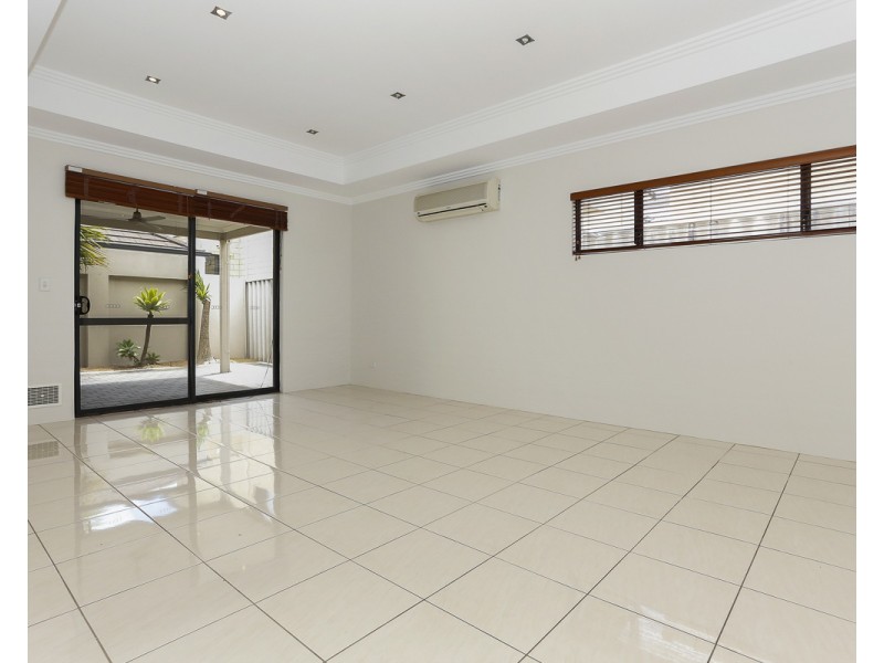 B/16B Gretham Road, Westminster WA 6061