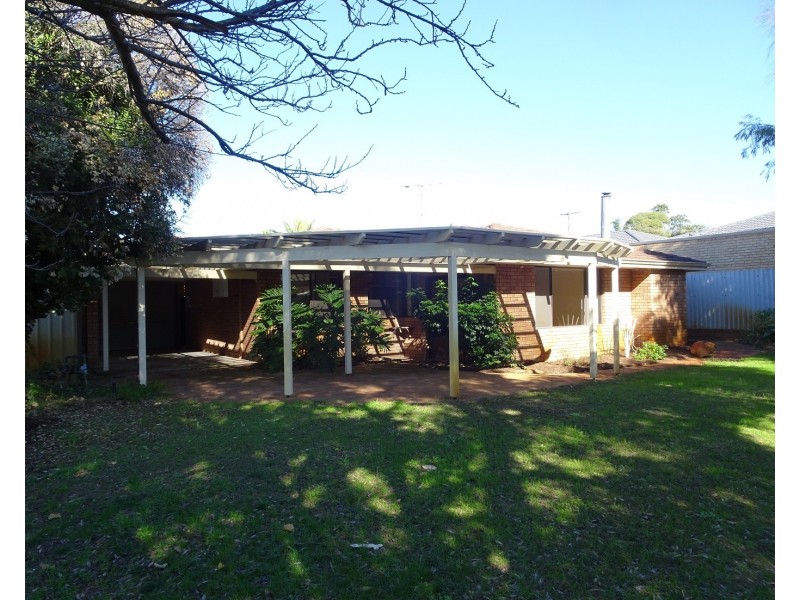 10 Hamlet Close, Beldon WA 6027