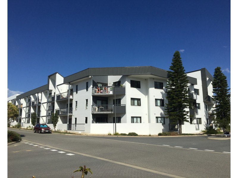 59 Breaksea Drive, North Coogee WA 6163