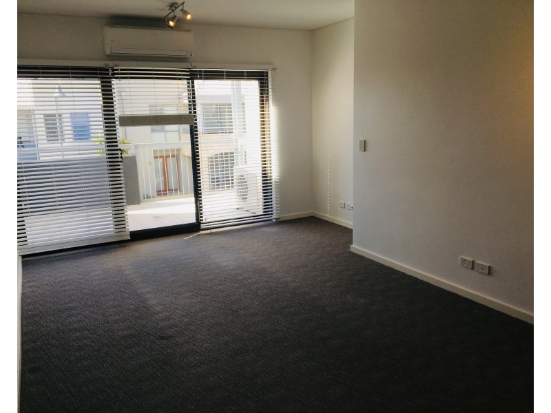 59 Breaksea Drive, North Coogee WA 6163