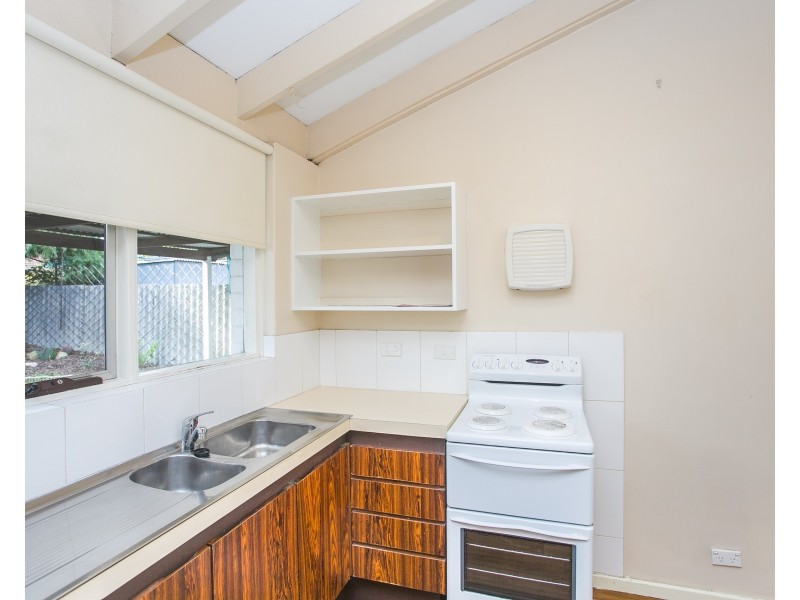 35 Strelitzia Drive, Forrestfield WA 6058
