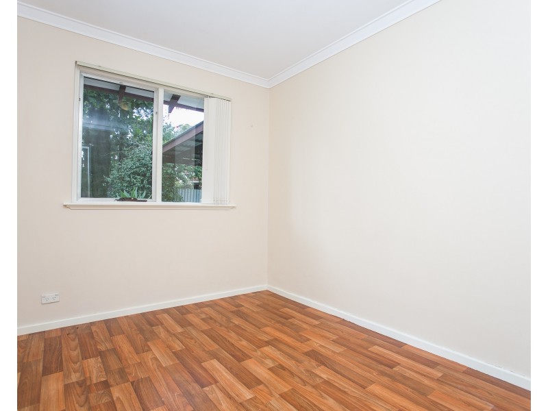 35 Strelitzia Drive, Forrestfield WA 6058