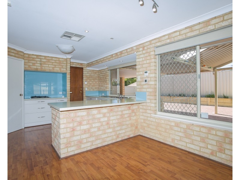 17 Ambergate Close, Canning Vale WA 6155