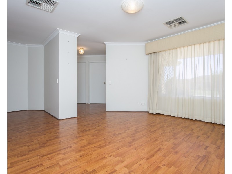17 Ambergate Close, Canning Vale WA 6155