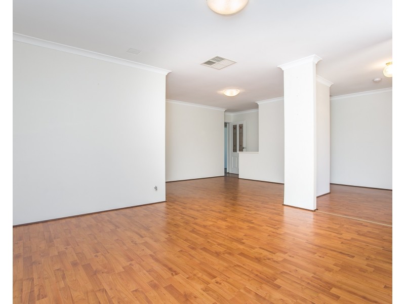 17 Ambergate Close, Canning Vale WA 6155