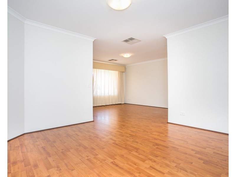 17 Ambergate Close, Canning Vale WA 6155