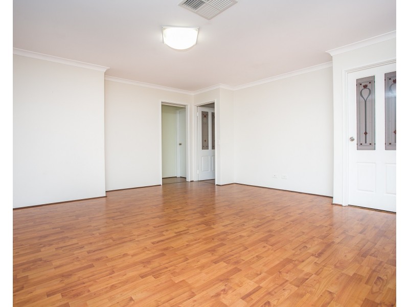 17 Ambergate Close, Canning Vale WA 6155