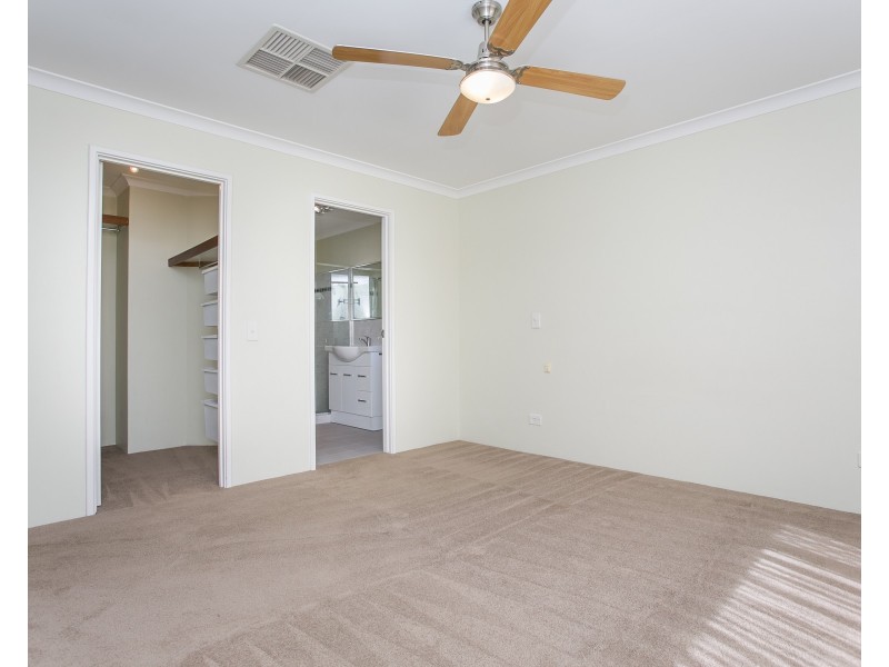 17 Ambergate Close, Canning Vale WA 6155