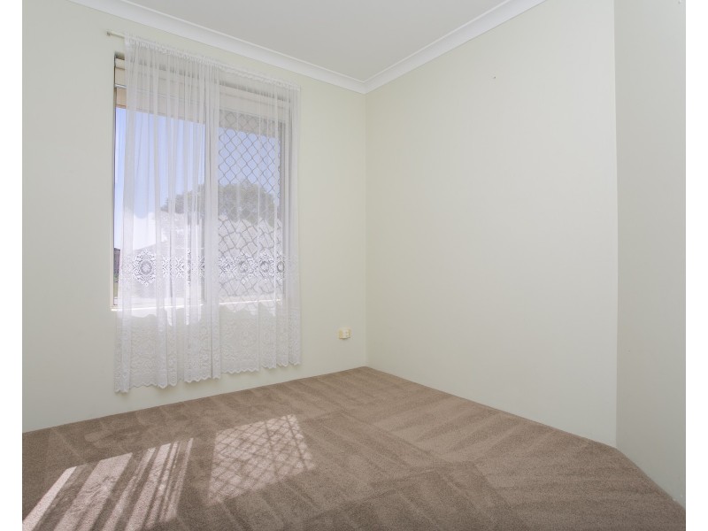 17 Ambergate Close, Canning Vale WA 6155