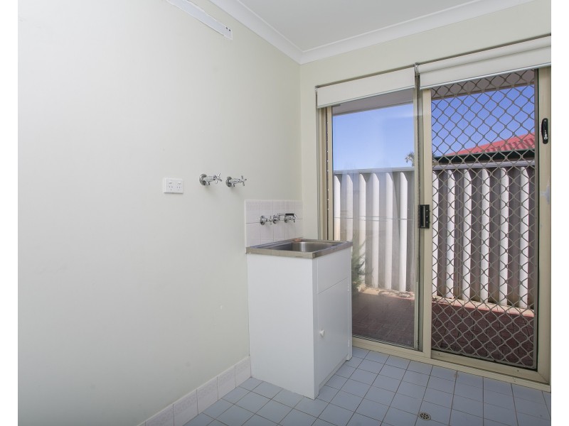 17 Ambergate Close, Canning Vale WA 6155