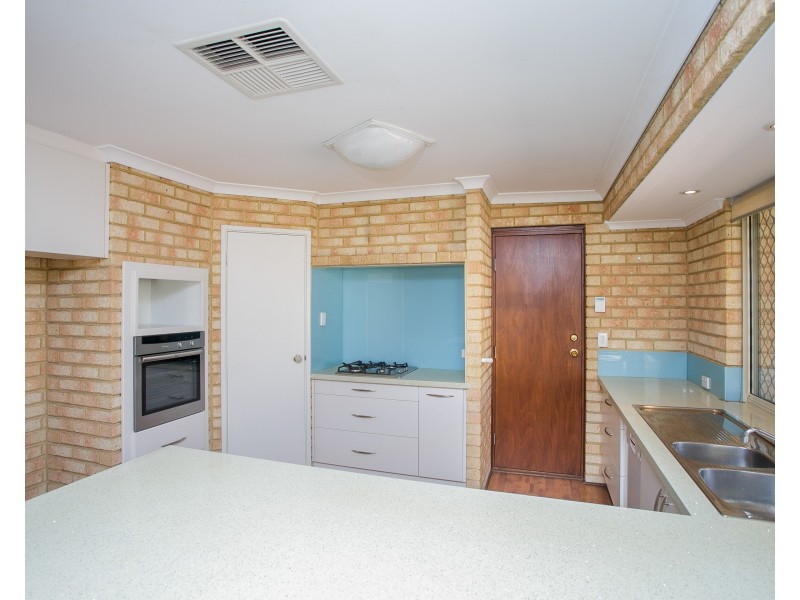 17 Ambergate Close, Canning Vale WA 6155