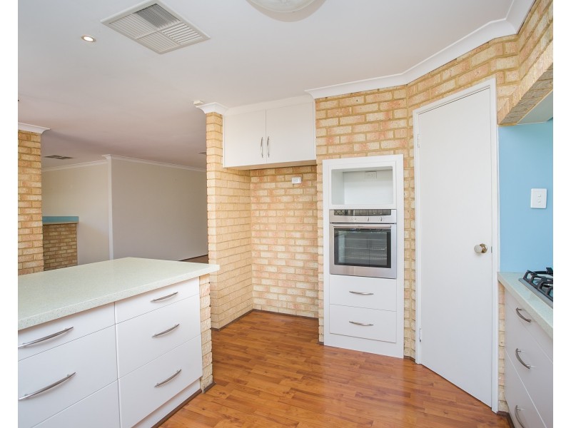 17 Ambergate Close, Canning Vale WA 6155