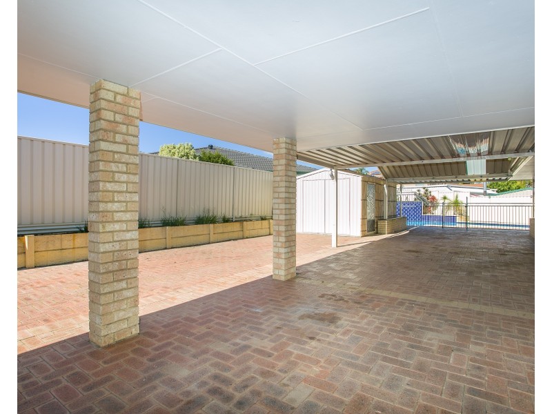 17 Ambergate Close, Canning Vale WA 6155