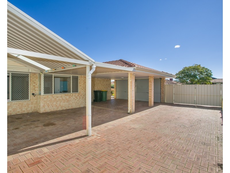 17 Ambergate Close, Canning Vale WA 6155