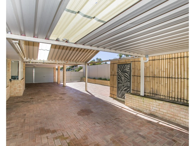 17 Ambergate Close, Canning Vale WA 6155