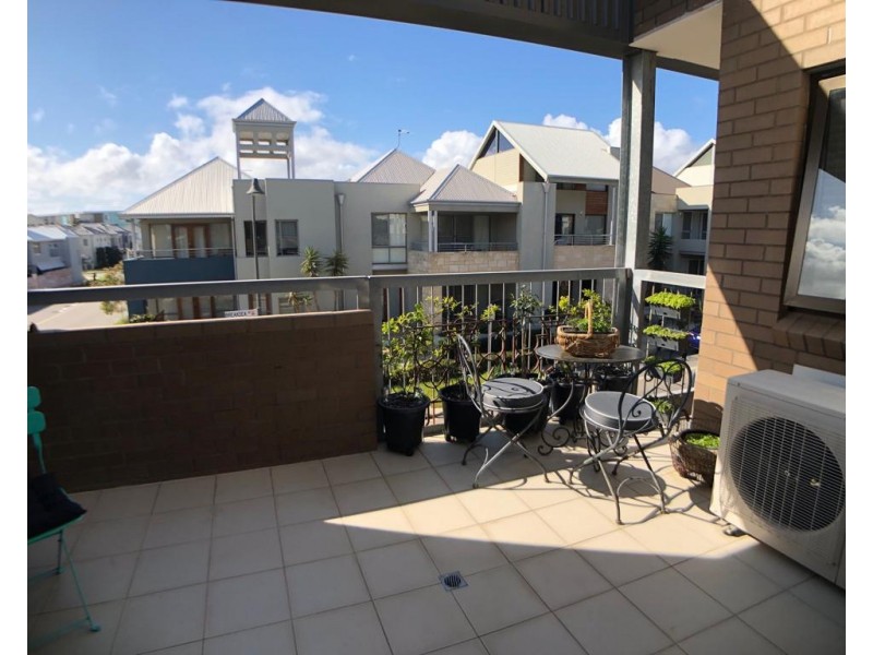 41/59 breaksea drive, North Coogee WA 6163