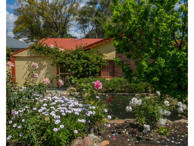 6 Sanderson Street, Embleton WA 6062