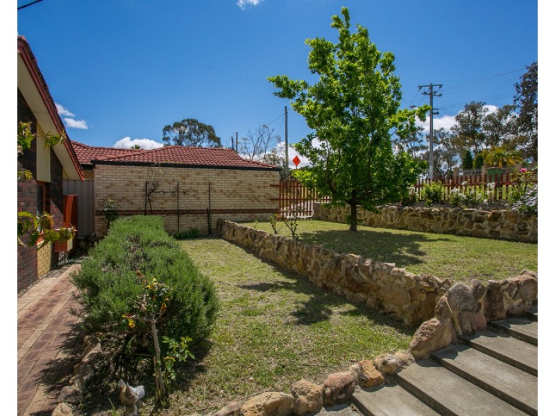 6 Sanderson Street, Embleton WA 6062