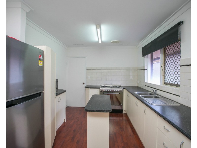 6 Sanderson Street, Embleton WA 6062