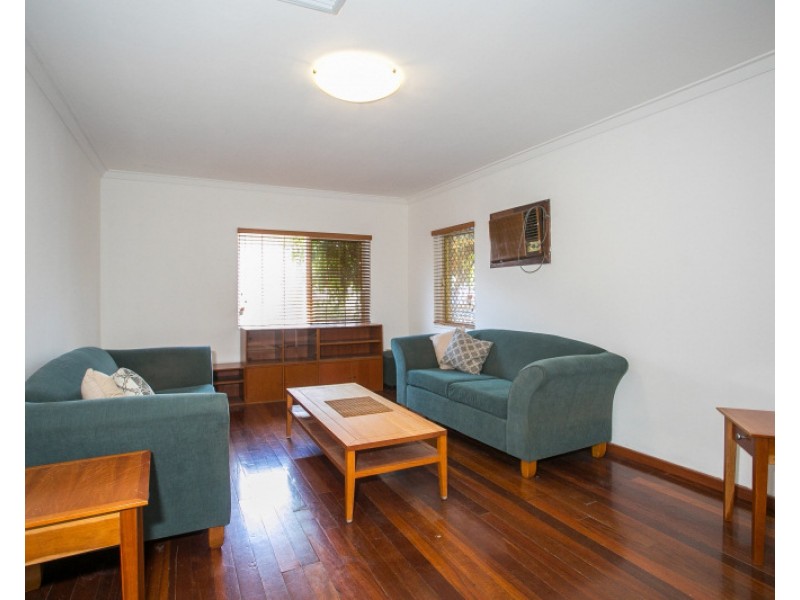 6 Sanderson Street, Embleton WA 6062