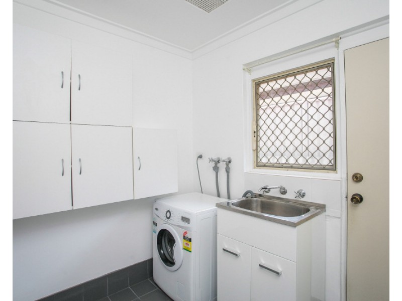 6 Sanderson Street, Embleton WA 6062